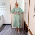 Holly Willoughby Instagram - Morning Monday… see you on the sofa at 10am @thismorning … #hwstyle💁🏼‍♀️✨ dress by @ghostfashion 🧚🏻
