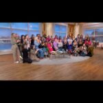 Holly Willoughby Instagram - #internationalwomensday @thismorning … 🎀