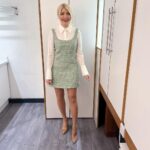 Holly Willoughby Instagram - Morning Thursday… see you on @thismorning at 10am #hwstyle💁🏼‍♀️✨ dress by @andotherstories 🧚🏻✨