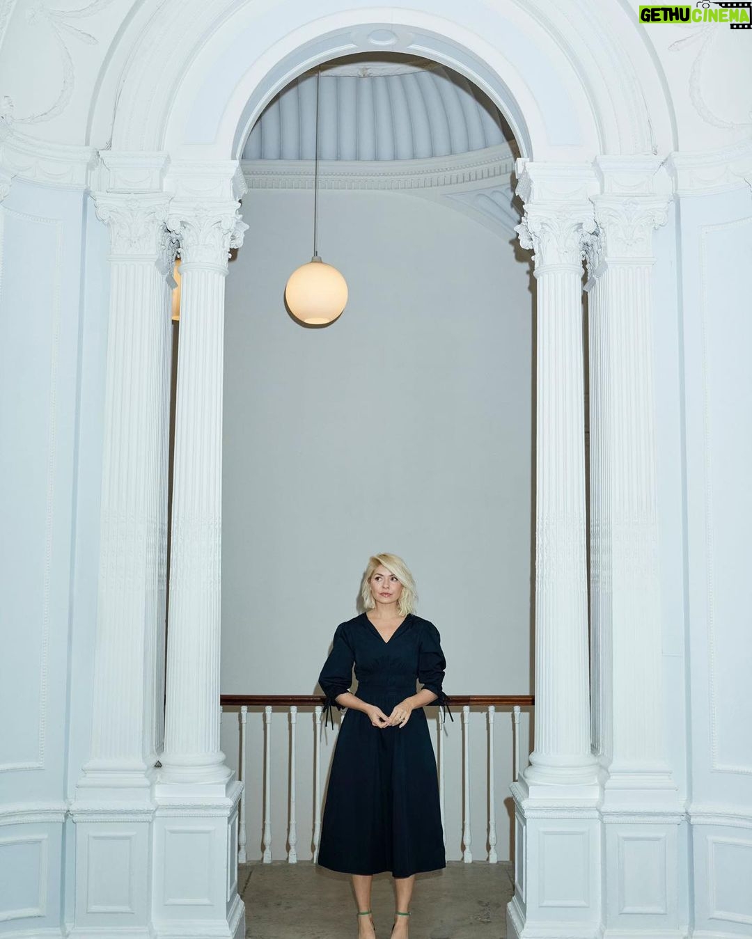 Holly Willoughby Instagram - Happy Saturday…How stunning is this little black dress? I’m in love! It’s from my newest edit for M&S and the shape and fit are just perfect ✨ Dress – T691656 Shoes – T022154A @marksandspencer @marksandspencerstyle #MyMarks #AD 🖤