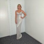 Holly Willoughby Instagram - Dancing on Ice series 16! … Let’s do this 1 sequin at a time @dancingonice @itv 6:30pm 👗 @suzanneneville 👠@renecaovilla 💍 @aariya_diamonds ❄️
