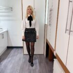 Holly Willoughby Instagram - Morning Thursday… no @thismorning today but filming some festive fun! #hwstyle💁🏼‍♀️✨ Shirt @mintvelvet Skirt @dreamsisterjane Heels @lkbennettlondon 💿📀💿📀