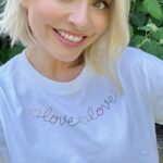 Holly Willoughby Instagram - FREE SHIPPING! Yes you read that right, this weekend (Friday 29 September - Sunday 1 October), postage is free when you order Holly Willoughby’s #TeamYoungLives t-shirt! Together, we can help make sure all children and young people with cancer get the specialist support they need. #ShowYourLove and get yours today – the link is in our bio!