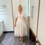 Holly Willoughby Instagram - Feeling hot hot hot… Did anyone actually sleep last night???? See you on @thismorning with @craigadoyle @jamieoliver and @mralfieboe at 10am… #hwstyle💁🏼‍♀️✨ dress by @lkbennettlondon 💛