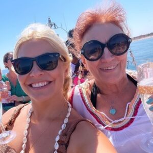 Holly Willoughby Instagram - Sleep well Sandra… Nonna, Mother, Sister, friend… To know her was to know strength itself… Raising  four children after losing her husband, she then lost a son and more recently her sister… Thank you for your guidance, advice and bottomless Prosecco. Thank you for raising the incredible man I’m married to… I see your strength everyday in our children… Be at peace…Love you ❤️