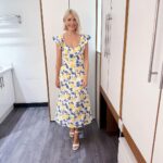 Holly Willoughby Instagram – Morning Tuesday… see you on @thismorning at 10am.. @martinlewismse @rosskemptv join us today along with Elsa herself @idinamenzel 💙 #hwstyle💁🏼‍♀️✨ dress by @reserved shoes by @lkbennettlondon 💛