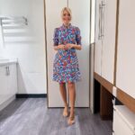Holly Willoughby Instagram - Morning Tuesday… see you on the @thismorning sofa at 10am… @iamginodacampo is back!!!!!! Can’t wait ❤️ #hwstyle💁🏼‍♀️✨ dress by @finerylondon Shoes @stevemaddenuk