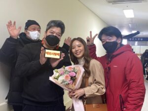 Hong Ji-hee Instagram - 가로모음🙂
고생하신 모든 분들, 큰 사랑 보내주신 모든 분들 
감사합니다!

#빅마우스
