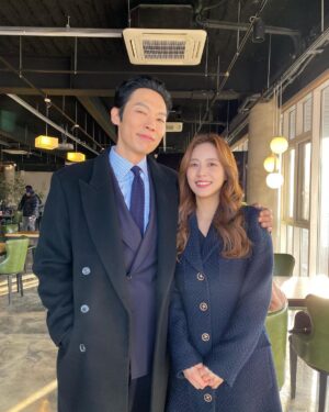 Hong Ji-hee Instagram - 세로사진 모음
마지막 사진 조금 무서움 주의

#빅마우스