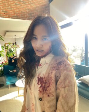 Hong Ji-hee Instagram - 세로사진 모음
마지막 사진 조금 무서움 주의

#빅마우스