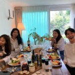 Hong Ji-hee Instagram - 또 남호오빠 덕분에 힘 얻고 가는 하루 오빠를 보면서 사랑하는 사람들은 이렇게 챙겨야 한다는 걸 배우는거 같아🤍 근데 우리 이제는 시켜먹으까? 고생 고만하고ㅠㅠ 김폼폼, 김탄탄! 엄마 아빠 말 잘듣고 임마 구염둥이들아 4시간 너무 부족했어 (나 때문에…) 또 모여 또 만나 제발