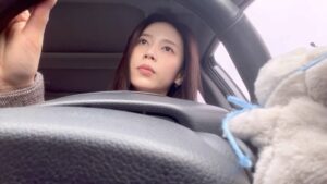 Hong Ji-hee Instagram - 운전할 때마다 얘가 날 행복하게 해