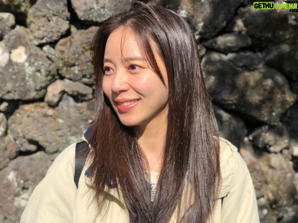 Hong Ji-hee Instagram - 코가 빨개질만큼 춥고 좋았다