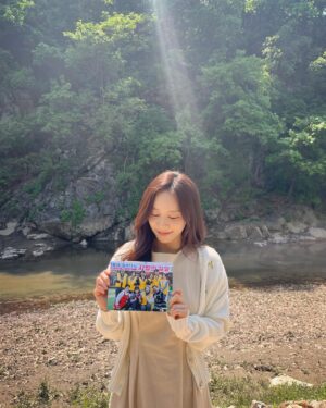 Hong Ji-hee Instagram - 경이로운 소문2가 끝이 났습니다
사랑해주신 분들, 고생하신 모든 분들 감사합니다
그리고 매 순간 진실하게 연기할 수 있게 도와준 가장 고마운 선규오빠! 모든게 오빠 덕이고요 오빤 정말 최고!!