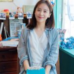 Hong Ji-hee Instagram – 20230727 생일, 0728 데뷔 5000일

고맙고, 미안하고, 부끄럽고, 신기하고 ..
생각의 끝에서는 마치 약속하듯이 마음을 더 굳게 먹게 되는 그런 날