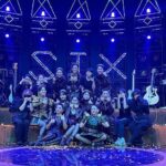Hong Ji-hee Instagram - SIX THE MUSICAL 끝! 💛💚🤍❤️🩷💙👑 사진에 태그 다 할려고 했는데; 게시물당 20명만 할 수 있대요🥹 못한 사람들은 여기에다가!! @dadaeuun @sam__dr @jidu_p @jun9soo @hbyul 분장팀 아이디를 몰라.. 이거 보고 있다면 디엠 좀 보내줄래 얘드라 and~~ thanx to @alwaysasj @freyasands @voyager_grosso 💋 우린 목소리를 되찾았어! We have a voice!!