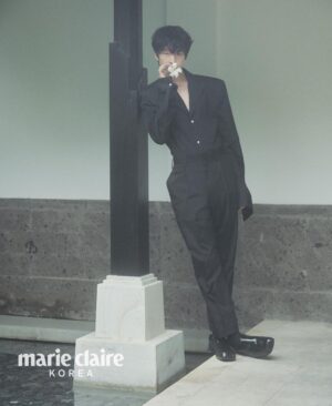 Hong Kyung Instagram - @marieclairekorea
had such a wonderful time with @yericsol @keemsinae @taeilpark @jeooonghwan !!