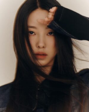 Hong Seo-hee Instagram - 🖤Black

#광고 #화보 #모델