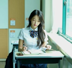 Hong Seo-hee Instagram - 🤍
2022년 올 한 해가 
저에게 굉장히 특별하고 감사하고 소중했습니다.
저와 함께 해주시고 응원해 주시고 사랑해 주신 모든 분들께 
감사드리며 다가오는 2023년에는 모든 분들이 더욱 더 행복하고 따듯한 한 해가 되기를 기원하겠습니다.
#허윤옥 #김안나 #정지원 #지수 #♥️