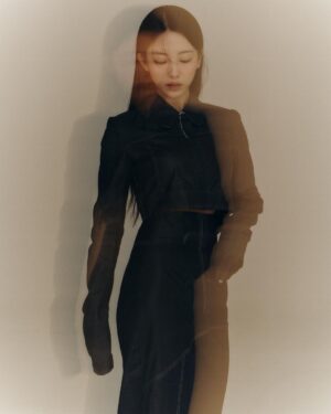 Hong Seo-hee Instagram - 🖤Black

#광고 #화보 #모델