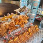 Hong Yun-hwa Instagram – .
힙하다힙해!!맛있다맛있어!!!
광장시장에있는 
제주위트에일맥주 팝업스토어에 
다녀왔으미ㅎㅎㅎㅎ
대장 기루행님과 동행이라
곁들이는 안주가 광장시장을
다 집어삼킨듯 많았으미ㅋㅋ
상큼하고 고소한 
제주위트에일을 밖에서도 즐기고
3층에서도 즐길수있어서
넘나 오랜만에 힙하고 맛있는
나들이였으미ㅋㅋ
모두 제주위트에일 힙하게 맛있게 즐기러
제주위트에일팝업스토어로 고 하셈유!!!
.
#광고
#제주위트#제주위트에일
#제주위트시장바
#힙하다힙해#핫하다핫해
#맛있다맛있어