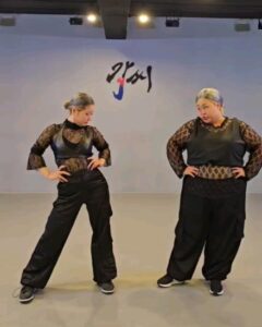 Hong Yun-hwa Instagram - 왁씨 vs 확씨 덤벼라!!!!!!!!!!!!!!!!!!!