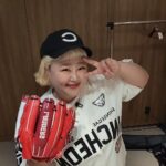 Hong Yun-hwa Instagram – 꺄흥😆😆😆
용사님이랑 시구.시타 하러왔으미유~~!!!
열심히 던져볼게염~~~!!!!⚾️⚾️
.
#떨려떨려
#화이팅‼️
#ssg랜더스