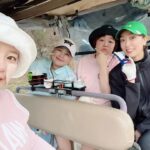 Hong Yun-hwa Instagram - JDB골프대회ㅋㅋㅋ 윤효동 첫 라운딩인데 대박잘침ㅋㅋㅋㅋ 긴장해라 주나. . #제이디비골프대회 #벨라스톤cc⛳️ #캐디님이제일이쁨ㅋ