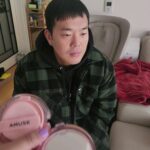 Hong Yun-hwa Instagram – 문제ㅡ쿠션이 깨졌습니다. 용사님은 정답을 고르시오.
정답은??무엇일까요?