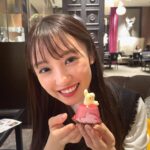 Honoka Akimoto Instagram - . 食欲の秋🎃 可愛い料理ってテンション上がるぅ〜👻 #ハロウィン #halloween #アフタヌーンティー 菜緒の誕生日会も兼ねて🎂💙