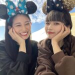 Honoka Akimoto Instagram – .
Ernaちゃんとディズニーハロウィン👻

だいぶ早い段階で前髪くねくねになって
おでこ全開マンになりました🦸

#ディズニー
#ディズニーハロウィン ディズニーランド