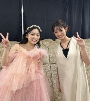 Honoka Akimoto Instagram - .
昨日のお写真どーーーーーん！！！！

矢吹奈子ちゃん
笑顔と声が本当に素敵！ピンクのドレスがとっても似合ってました💓

ニューヨークさん
会場を笑いで盛り上げていて私もずっとケラケラ笑ってました🤣

ももなちゃん
リアルお人形さん😳最近会う頻度高すぎて嬉しいっ💕

ひかるん・かれん君
やっぱりライブすごい！かっこいいと可愛いを併せ持つ東北産に感動してました🥹

愛来
顔小さくて脚長すぎてびっくりしちゃった！！！(一緒にTikTok撮ったのでどこかで上がるかも…🤭)

真中まなちゃん
空き時間一緒に行動して昨日で更に仲良くなれました🩵シャチを好きでいてくれてありがとう✨

大森莉緒ちゃん
13月の女の子ぶりに会えました🤭可愛さと綺麗さ増してた〜！

稲場愛香ちゃん
待ち時間、気さくに話しかけてくださって嬉しかったです♪美しい…

斉藤円香ちゃん・北原ももちゃん
ランウェイ中の表情がとってもかっこよくて素敵でした✨

#アイドルランウェイコレクション
#IRC_TGC

アルバムがキラキラで溢れてます🤩