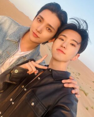 Hoshi Instagram - 🏜️

🎲👑
#브로앤마블