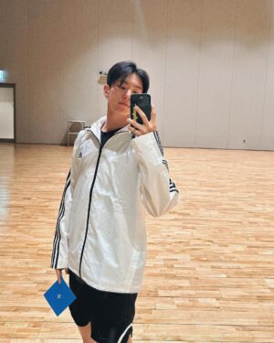 Hoshi Instagram - 
