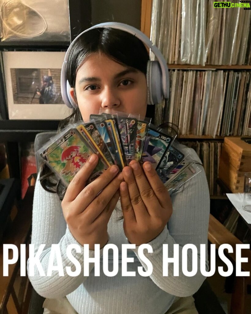 House Shoes Instagram - Noon Sunday PST on @twitch Link in bio