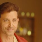 Hrithik Roshan Instagram – Light up this #ValentinesDay by saying ‘I love you’ to your loved ones with the golden gift of #FerreroRocher! 💛 @ferrerorocherin

#AD