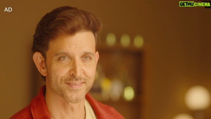 Hrithik Roshan Instagram - Light up this #ValentinesDay by saying ‘I love you’ to your loved ones with the golden gift of #FerreroRocher! 💛 @ferrerorocherin #AD