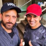 Hrithik Roshan Instagram – Birthday workout done !! 
Birthday workouts are special. 
Thank you for killing me on your birth day man. 

Let’s conquer new heights this year !! 

Happy Birthday @swapneelhazare