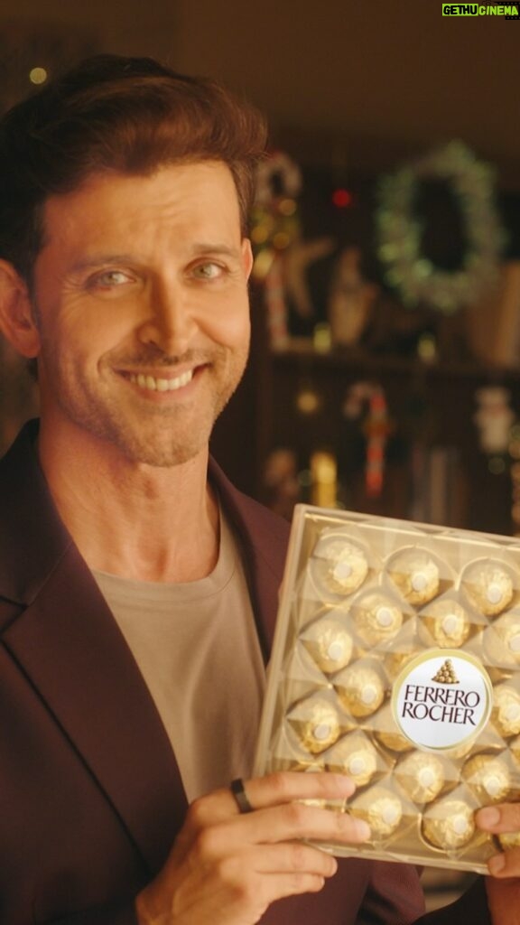 Hrithik Roshan Instagram - Light up the holiday season with the golden gift of #FerreroRocher, just like I plan to celebrate with my Family this #Christmas ✨ #LightUpYourChristmas #AD