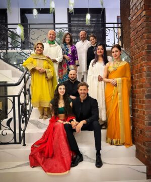 Hrithik Roshan Instagram - Happy Diwali beautiful people ❤️