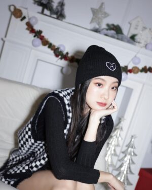 Hua Chen Instagram - 最近