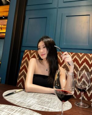 Hua Chen Instagram - 🌟