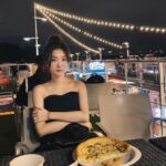 Hua Chen Instagram - 感覺好久沒有生活照了還是很久沒有生活了 摯愛品牌 @wb_jewelry_tw 🖤 洋裝 @lizhen.149 蓁姊贊助💖