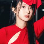 Hua Chen Instagram - 謝謝紅白的邀請 🧨❣️ @superstarttv 各位 我把Ours時期的無歡帶上小巨蛋了 ！ 這個版本我超級愛 你們喜歡嗎 謝謝神之隊友林安迪！ 祝大家新年快樂 以下只開放龍年祝福🧧 🎵Rearranged by @andy__0701 Style with @lseoul.official @charleskeith_tw  #CharlesKeith_TW Make up @st2102 Stylist @littlebobo_ Photo @chenwen_leo