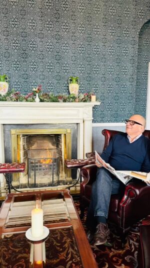 Hugh Wallace Instagram - I popped into the County Arms in Birr today. After a delicious lunch Dee brought me on a tour of the Georgian house. 
And then challenged me to a game of chess, on a fabulous antique games table. Guess who won? 
#irishbusiness #irishhotel #irishhotels #irish #georgianbuilding #interiordesign #irisharchitecture #offaly
