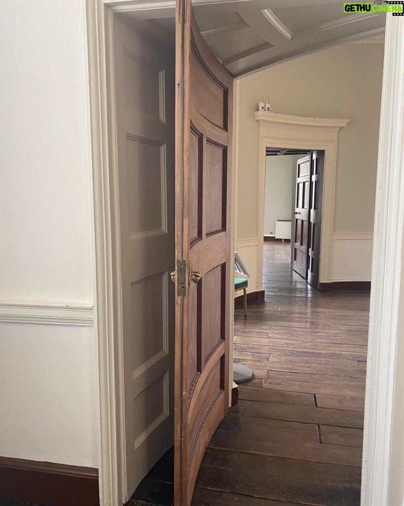 Hugh Wallace Instagram - Rathfarnham Castle is a fine example of Elizabethan architecture, with many elaborate features including plasterwork & these wonderful curved doors. #elizabethanarchitecture #irisharchitecture #curveddoors #irishinteriors #listedbuilding
