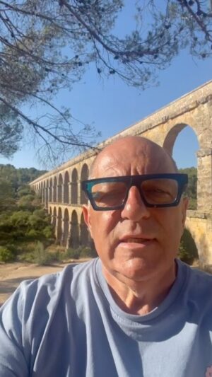 Hugh Wallace Instagram - A morning treat to visit Tarragona’s breathtaking 2,000-year-old Roman Aqueduct, known locally as El Pont del Diable (The Devil’s Bridge). This perfectly preserved piece of ancient Roman history is a wonderful example of the Romans understanding of engineering and their incredible capabilities in building. 
This aqueduct supplied fresh, clean water for baths, fountains, and drinking water. 
Built to perfection, with every detail considered. 
#romanaqueduct #architecture #romanarchitecture #architect #holiday