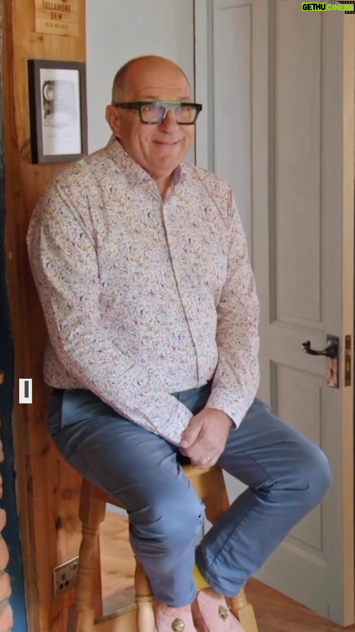 Hugh Wallace Instagram - A little sneak peek of one of the homes on @rtehomeoftheyear on @rteone next week. @amanda_bone_architects @saracosgrovestudio @hughwallacearchitect #homeoftheyear #irishhomes
