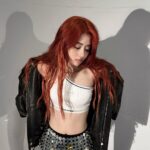 Huh Yun-jin Instagram - piece of cake!