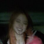 Huh Yun-jin Instagram - not easy.